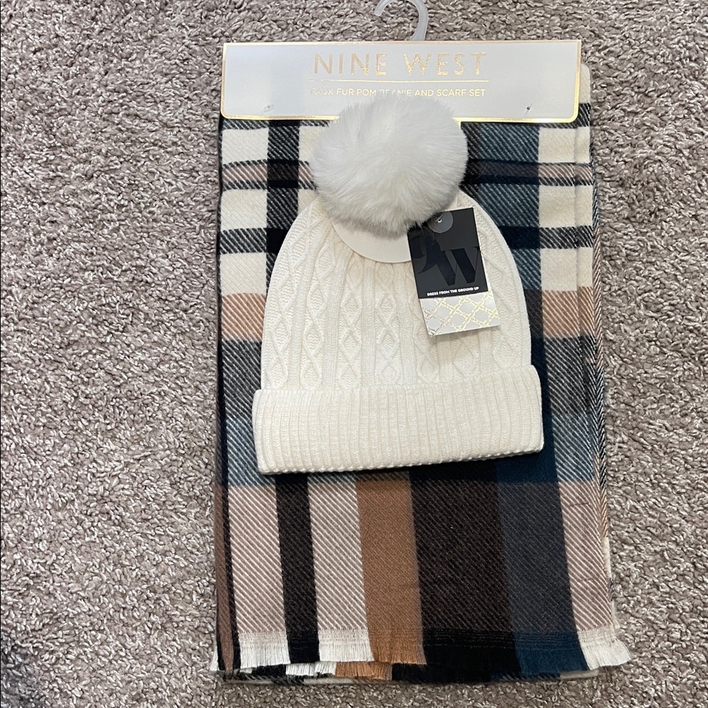 NWT Nine West Beanie and Plaid Scarf Set - Picture 2 of 3